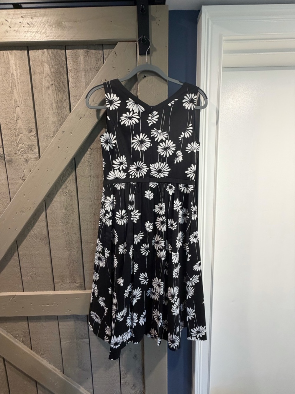 NWT Talbots Floral Dress - Picture 2 of 4
